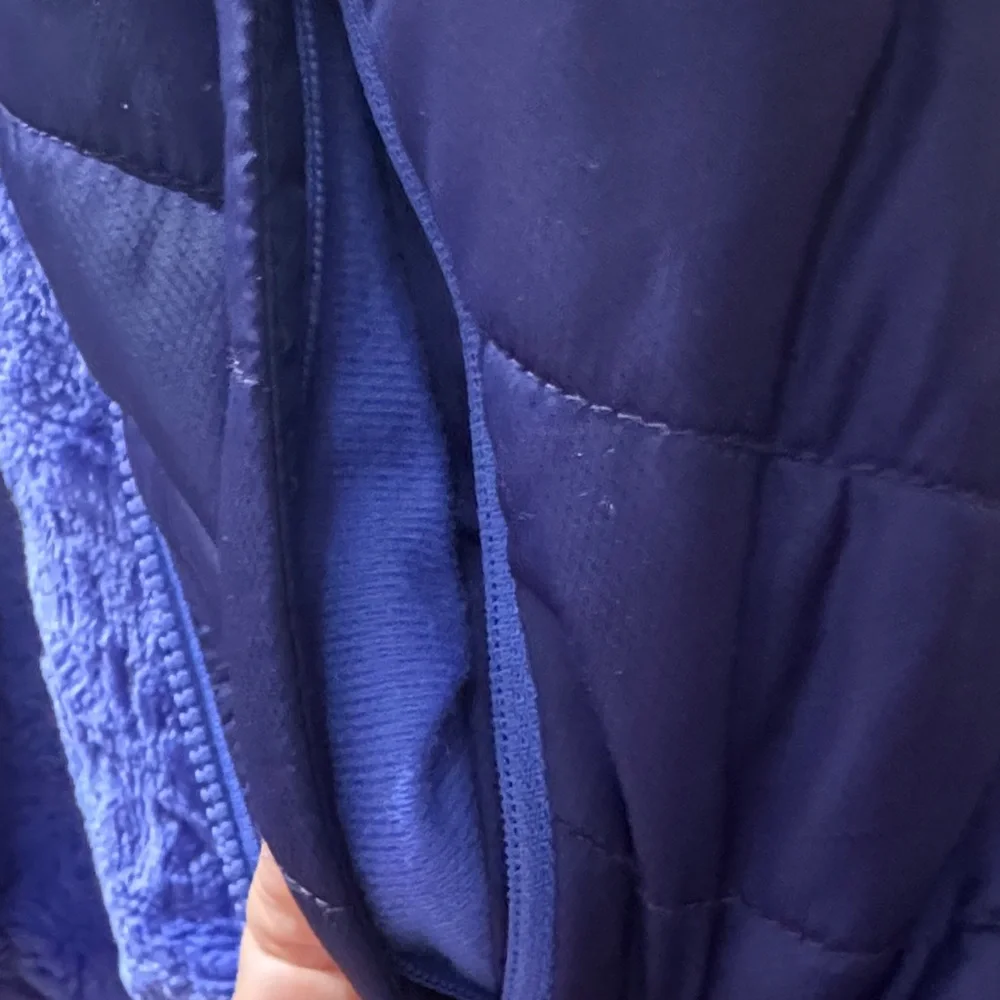 The North Face Women's Purple Quilted reversible Vest size M - Picture 4 of 9